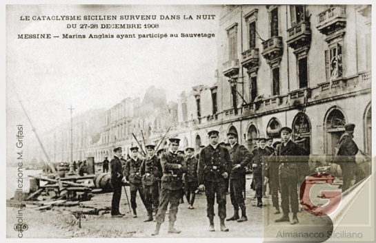 Messina dopo il terremoto del 1908 - marinai inglesi arrivati per partecipare ai soccorsi